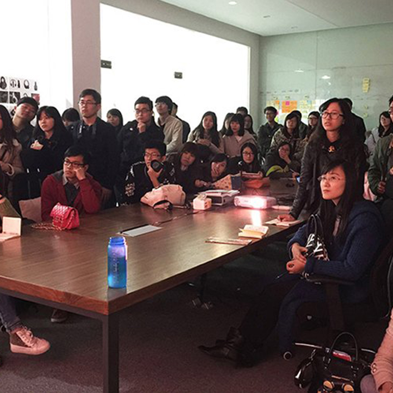 山東大學(xué)工業(yè)設(shè)計(jì)學(xué)院12屆大三學(xué)生來(lái)我木馬參觀(guān)學(xué)習(xí)！