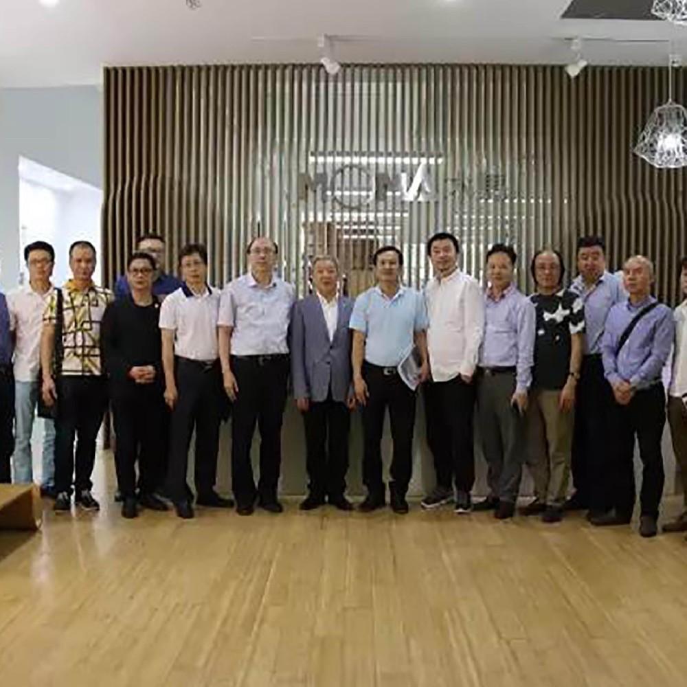 汕頭市政府領(lǐng)導(dǎo)一行到訪(fǎng)木馬